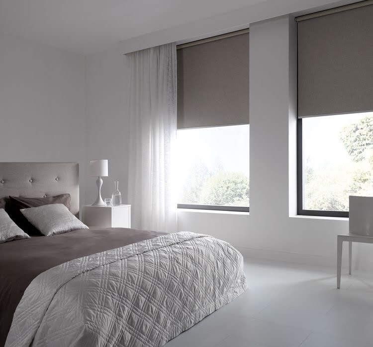 Roman blinds in Dubai luxury living room