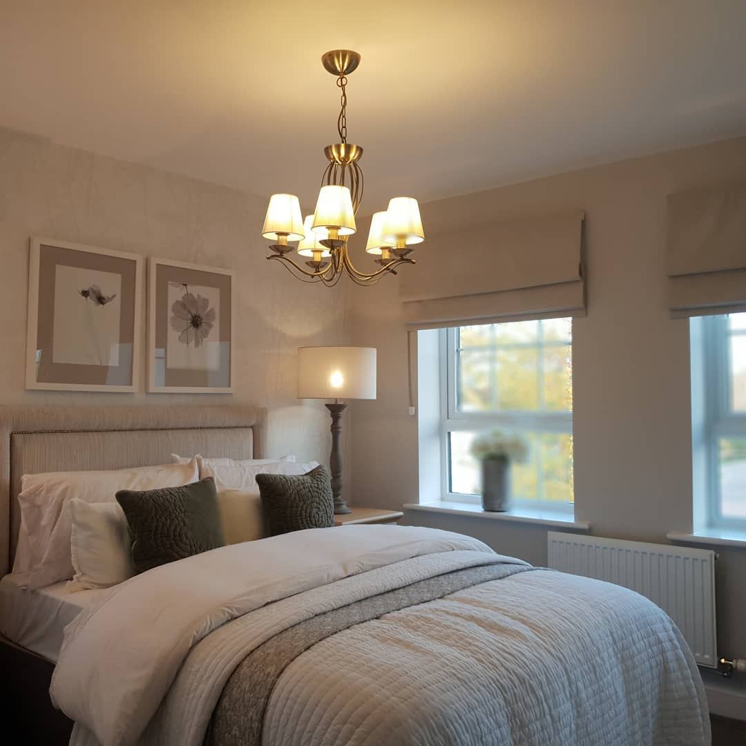 Roman Blinds Dubai - Soft Fabric Folds for Luxury Look