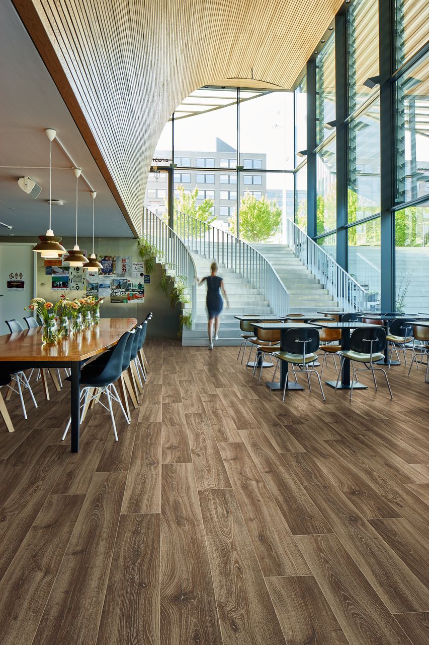 LVT flooring in Dubai luxury hotel lobby